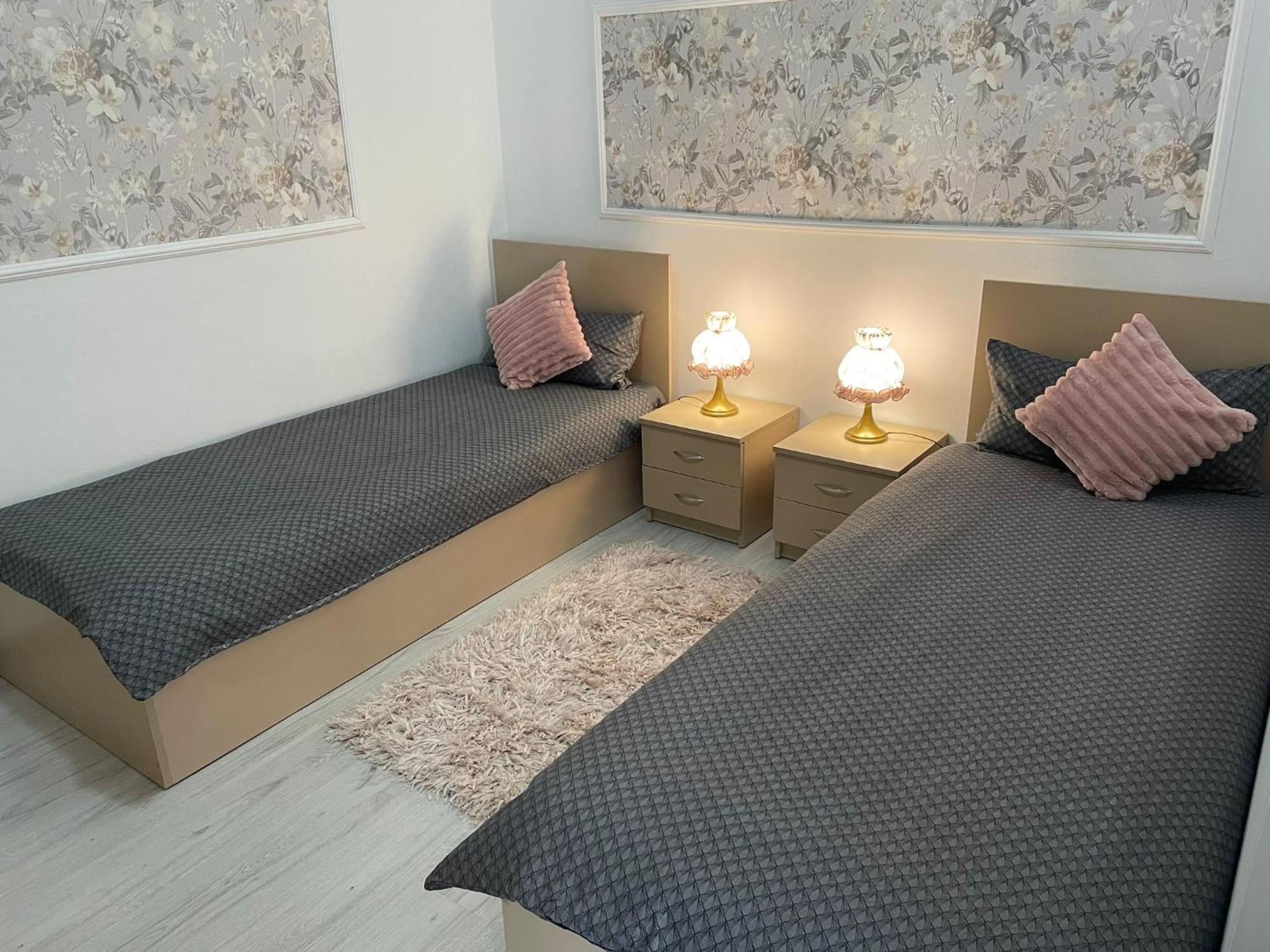 Sara Apartament Lugoj Εξωτερικό φωτογραφία